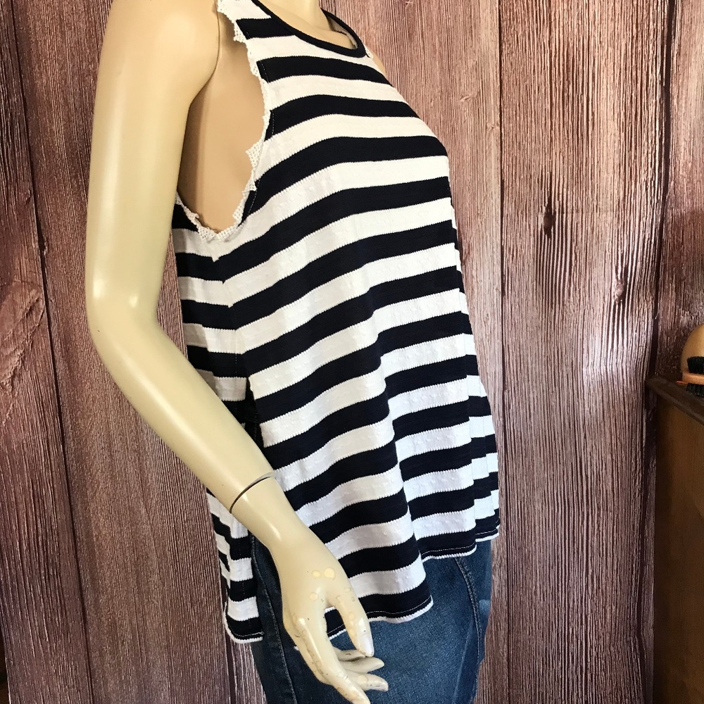 Hem & Thread Stripe Top Open Sides Small - image 2